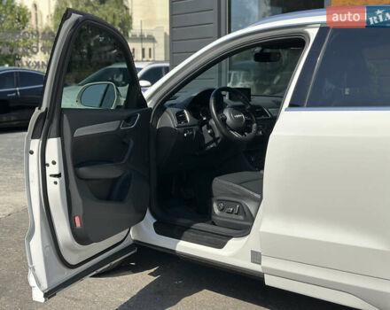 Білий Ауді Ку3, об'ємом двигуна 2 л та пробігом 108 тис. км за 15999 $, фото 29 на Automoto.ua
