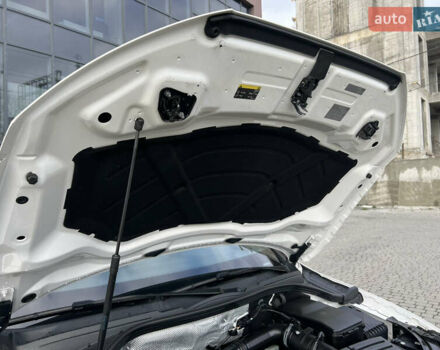 Белый Ауди Ку3, объемом двигателя 2 л и пробегом 208 тыс. км за 14700 $, фото 28 на Automoto.ua