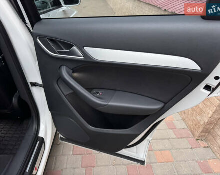 Белый Ауди Ку3, объемом двигателя 2 л и пробегом 80 тыс. км за 19990 $, фото 34 на Automoto.ua