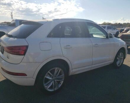 Белый Ауди Ку3, объемом двигателя 2 л и пробегом 72 тыс. км за 3000 $, фото 2 на Automoto.ua