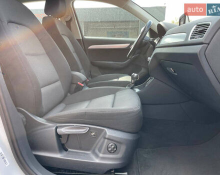 Белый Ауди Ку3, объемом двигателя 2 л и пробегом 120 тыс. км за 29000 $, фото 4 на Automoto.ua