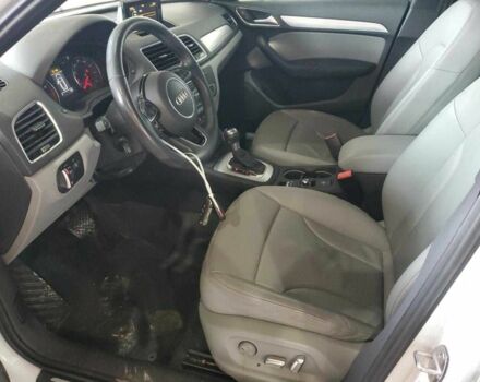 Белый Ауди Ку3, объемом двигателя 2 л и пробегом 44 тыс. км за 3500 $, фото 6 на Automoto.ua