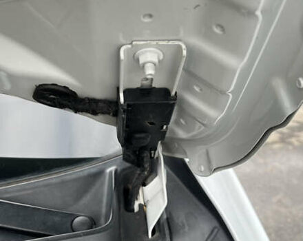 Білий Ауді Ку3, об'ємом двигуна 1.98 л та пробігом 208 тис. км за 19900 $, фото 31 на Automoto.ua