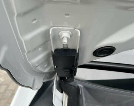 Білий Ауді Ку3, об'ємом двигуна 1.98 л та пробігом 208 тис. км за 19900 $, фото 30 на Automoto.ua