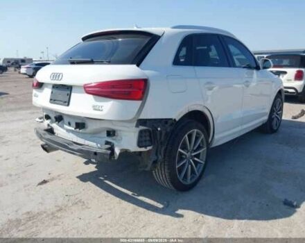 Белый Ауди Ку3, объемом двигателя 2 л и пробегом 138 тыс. км за 4500 $, фото 3 на Automoto.ua