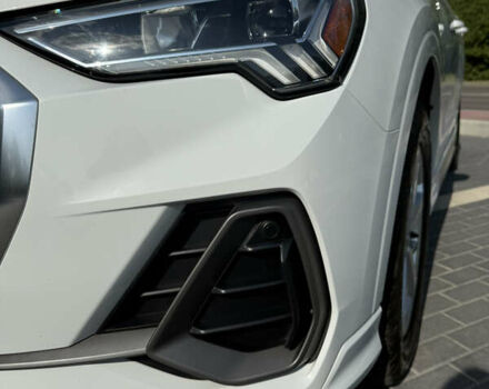 Белый Ауди Ку3, объемом двигателя 1.97 л и пробегом 85 тыс. км за 27600 $, фото 4 на Automoto.ua