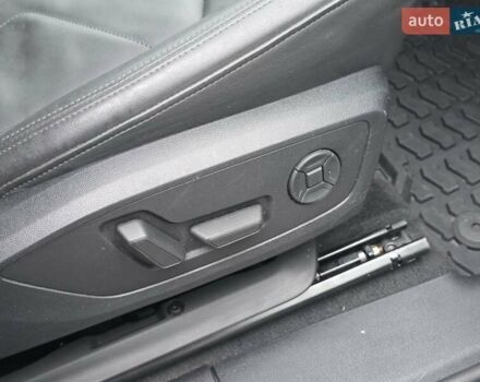 Белый Ауди Ку3, объемом двигателя 2 л и пробегом 63 тыс. км за 19999 $, фото 41 на Automoto.ua