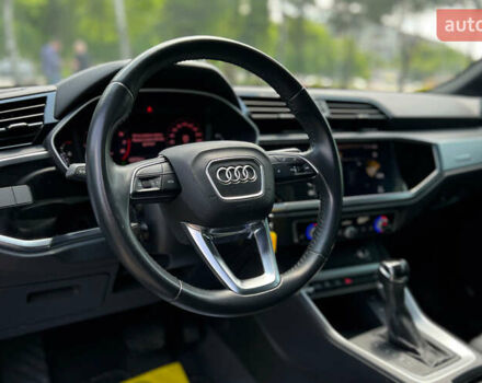 Белый Ауди Ку3, объемом двигателя 2 л и пробегом 42 тыс. км за 27900 $, фото 21 на Automoto.ua