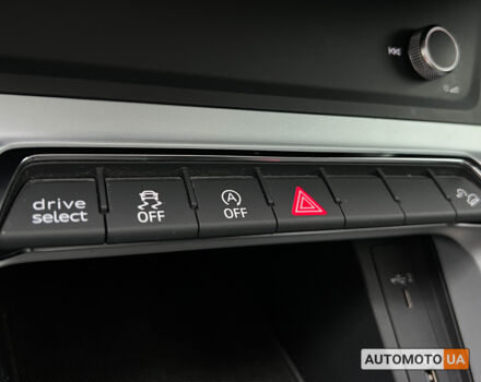 Белый Ауди Ку3, объемом двигателя 2 л и пробегом 42 тыс. км за 30900 $, фото 19 на Automoto.ua