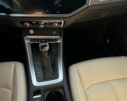 Белый Ауди Ку3, объемом двигателя 1.97 л и пробегом 85 тыс. км за 27600 $, фото 7 на Automoto.ua