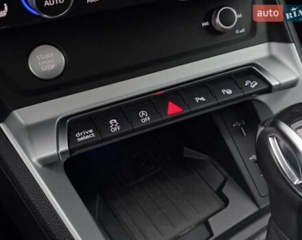 Белый Ауди Ку3, объемом двигателя 2 л и пробегом 63 тыс. км за 19999 $, фото 52 на Automoto.ua