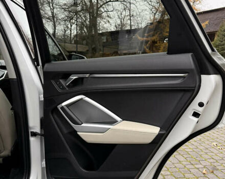 Білий Ауді Ку3, об'ємом двигуна 2 л та пробігом 83 тис. км за 23850 $, фото 21 на Automoto.ua