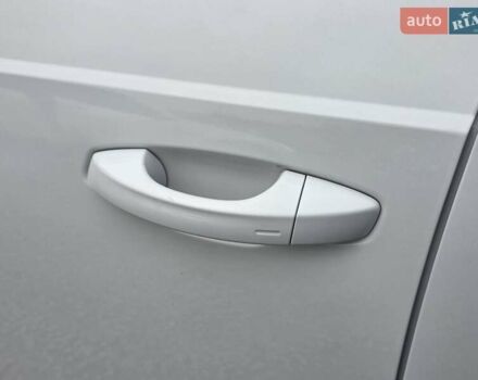 Белый Ауди Ку3, объемом двигателя 2 л и пробегом 63 тыс. км за 19999 $, фото 18 на Automoto.ua