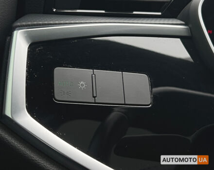 Белый Ауди Ку3, объемом двигателя 2 л и пробегом 42 тыс. км за 30900 $, фото 22 на Automoto.ua