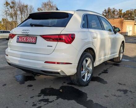 Белый Ауди Ку3, объемом двигателя 1.98 л и пробегом 98 тыс. км за 28000 $, фото 3 на Automoto.ua