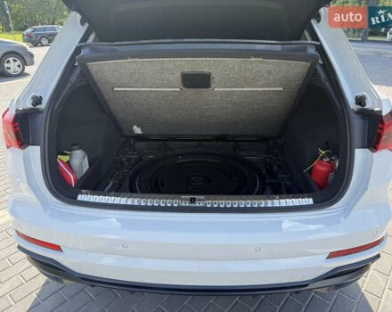 Белый Ауди Ку3, объемом двигателя 1.97 л и пробегом 85 тыс. км за 27600 $, фото 15 на Automoto.ua