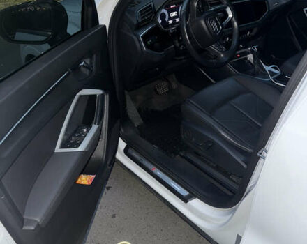 Білий Ауді Ку3, об'ємом двигуна 2 л та пробігом 58 тис. км за 25999 $, фото 10 на Automoto.ua