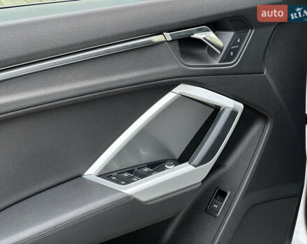 Белый Ауди Ку3, объемом двигателя 2 л и пробегом 42 тыс. км за 27999 $, фото 46 на Automoto.ua