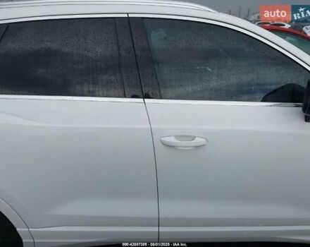 Белый Ауди Ку3, объемом двигателя 1.98 л и пробегом 156 тыс. км за 7600 $, фото 5 на Automoto.ua