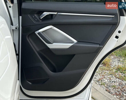 Белый Ауди Ку3, объемом двигателя 2 л и пробегом 42 тыс. км за 27999 $, фото 75 на Automoto.ua