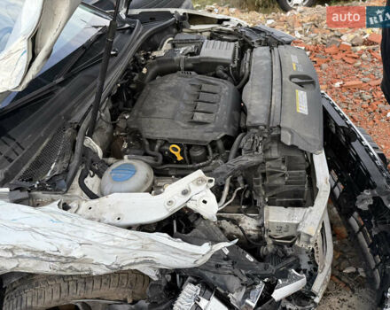 Белый Ауди Ку3, объемом двигателя 2 л и пробегом 50 тыс. км за 10500 $, фото 2 на Automoto.ua