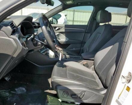 Белый Ауди Ку3, объемом двигателя 2 л и пробегом 75 тыс. км за 7500 $, фото 6 на Automoto.ua