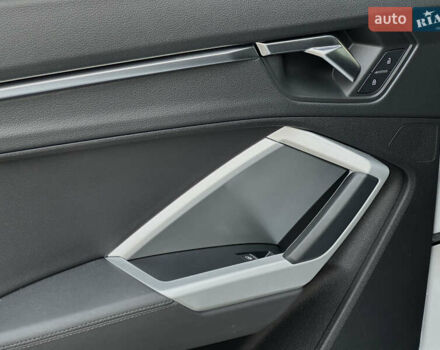 Белый Ауди Ку3, объемом двигателя 2 л и пробегом 42 тыс. км за 27999 $, фото 69 на Automoto.ua