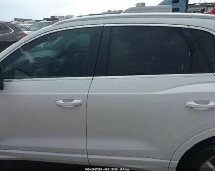 Белый Ауди Ку3, объемом двигателя 2 л и пробегом 156 тыс. км за 7500 $, фото 3 на Automoto.ua