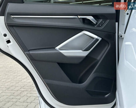 Белый Ауди Ку3, объемом двигателя 2 л и пробегом 42 тыс. км за 27999 $, фото 68 на Automoto.ua