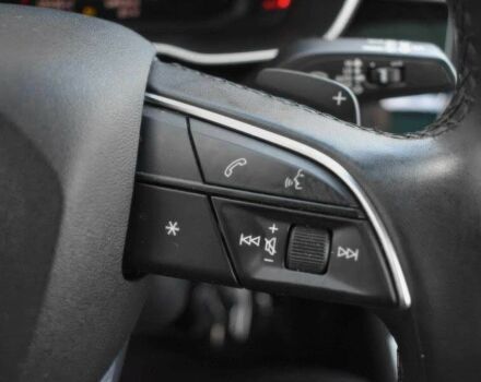 Белый Ауди Ку3, объемом двигателя 2 л и пробегом 30 тыс. км за 7000 $, фото 10 на Automoto.ua