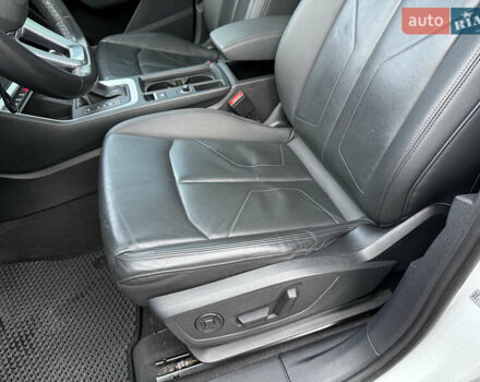 Білий Ауді Ку3, об'ємом двигуна 1.98 л та пробігом 144 тис. км за 24800 $, фото 15 на Automoto.ua