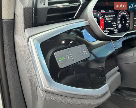 Белый Ауди Ку3, объемом двигателя 1.4 л и пробегом 46 тыс. км за 29500 $, фото 23 на Automoto.ua