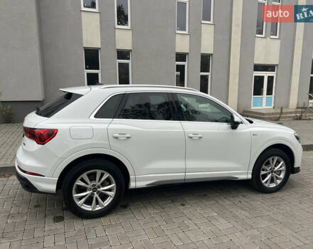 Белый Ауди Ку3, объемом двигателя 1.98 л и пробегом 16 тыс. км за 32200 $, фото 4 на Automoto.ua