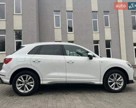 Белый Ауди Ку3, объемом двигателя 1.98 л и пробегом 16 тыс. км за 32200 $, фото 3 на Automoto.ua