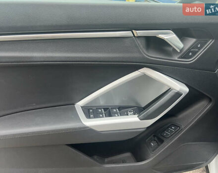 Белый Ауди Ку3, объемом двигателя 1.98 л и пробегом 16 тыс. км за 32200 $, фото 35 на Automoto.ua