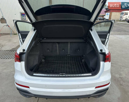 Белый Ауди Ку3, объемом двигателя 2 л и пробегом 2 тыс. км за 30000 $, фото 3 на Automoto.ua