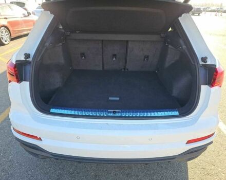 Белый Ауди Ку3, объемом двигателя 0 л и пробегом 13 тыс. км за 36200 $, фото 6 на Automoto.ua