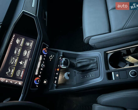 Белый Ауди Ку3, объемом двигателя 2 л и пробегом 2 тыс. км за 30000 $, фото 9 на Automoto.ua