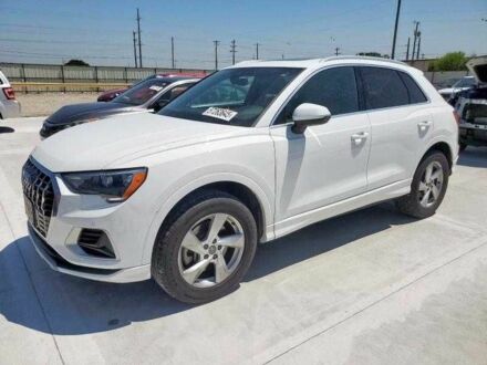 Белый Ауди Ку3, объемом двигателя 2 л и пробегом 57 тыс. км за 7000 $, фото 1 на Automoto.ua