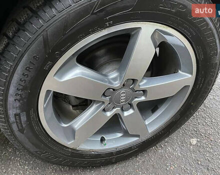 Черный Ауди Ку3, объемом двигателя 1.98 л и пробегом 107 тыс. км за 17200 $, фото 20 на Automoto.ua