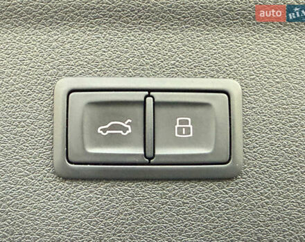 Чорний Ауді Ку3, об'ємом двигуна 2 л та пробігом 171 тис. км за 13700 $, фото 42 на Automoto.ua