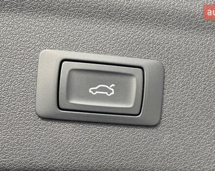 Черный Ауди Ку3, объемом двигателя 2 л и пробегом 100 тыс. км за 17999 $, фото 16 на Automoto.ua