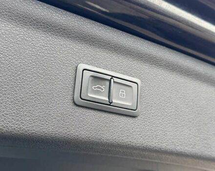 Черный Ауди Ку3, объемом двигателя 1.98 л и пробегом 175 тыс. км за 15800 $, фото 16 на Automoto.ua