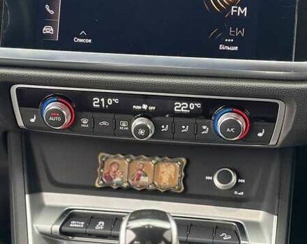 Черный Ауди Ку3, объемом двигателя 1.98 л и пробегом 124 тыс. км за 24900 $, фото 19 на Automoto.ua