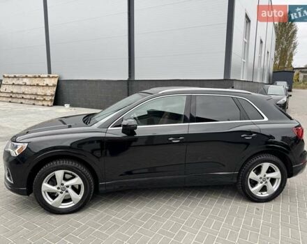 Черный Ауди Ку3, объемом двигателя 1.98 л и пробегом 40 тыс. км за 29700 $, фото 1 на Automoto.ua