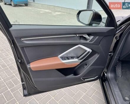 Черный Ауди Ку3, объемом двигателя 1.98 л и пробегом 40 тыс. км за 29700 $, фото 11 на Automoto.ua