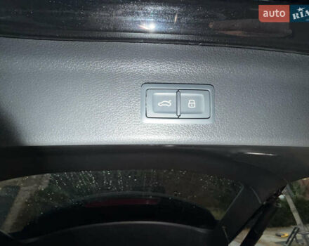 Черный Ауди Ку3, объемом двигателя 1.98 л и пробегом 137 тыс. км за 23000 $, фото 24 на Automoto.ua