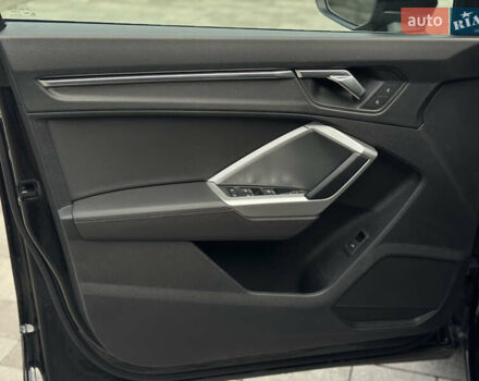 Черный Ауди Ку3, объемом двигателя 2 л и пробегом 102 тыс. км за 23500 $, фото 20 на Automoto.ua