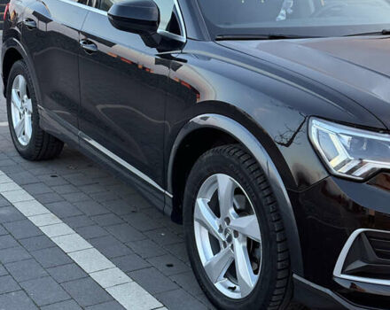 Черный Ауди Ку3, объемом двигателя 2 л и пробегом 110 тыс. км за 32500 $, фото 5 на Automoto.ua