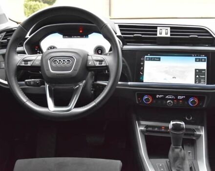 Черный Ауди Ку3, объемом двигателя 1.97 л и пробегом 40 тыс. км за 38400 $, фото 43 на Automoto.ua